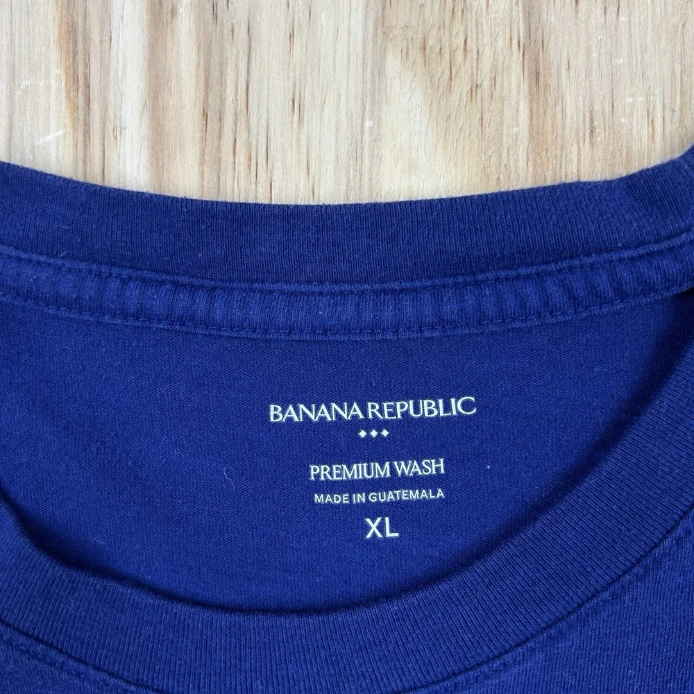 Banana Republic Men's XL Royal Blue Premium Wash Short Sleeve T Shirt